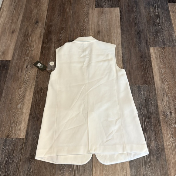 Vince Camuto Vest - Picture 4 of 5